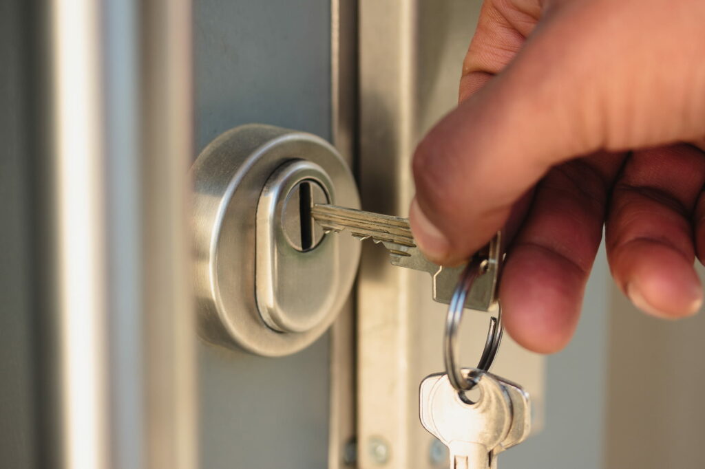 Aufsperrdienst Bruchsal – Zuverlässiger 24/7 Aufsperrdienst für Türöffnungen, Schlüsselanfertigungen und Notfallhilfe in Bruchsal